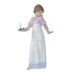 Nao Porcelana Niña Con Palmatoria 01155