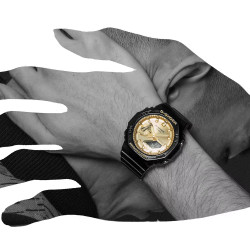 Reloj G-shock Compacto y Revestido de Metal GA-2100GB-1AER
