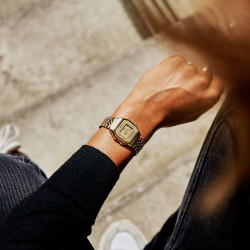 Reloj Casio Digital Dorado Mujer La680wega-9er