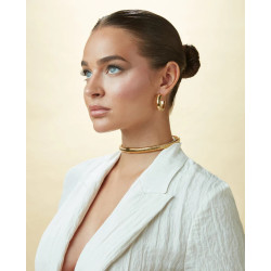 Collar de acero con acabado IP dorado de la colección Laura Escanes 75393c01012