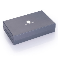 Estuche de Cubiertos Personalizables de Acero con Servilletero Cruz de Malta – 4 Piezas para Comunión, Bautizo o Cumpleaños