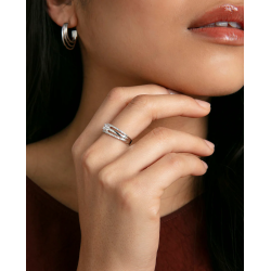 Anillo Viceroy Mujer Plata Primera Ley con Baño de Rodio, con Dos Filas de Circonitas y una Central 9152a018-30