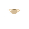 Anillo para mujer tipo sello Slim de oro amarillo 9k – BEA SOLDADO (Talla 17, personalizable)