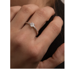 Anillo solitario mujer plata 925 con cuarzo adamantino 5 mm | LINEARGENT