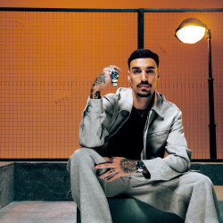 Reloj G-Shock GM-2110D-3A1 Acero Verde 20 ATM