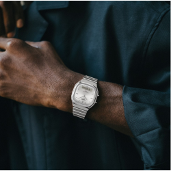 Reloj Casio AQ-240E-7AEF Analógico Digital Retro Acero Hora Dual