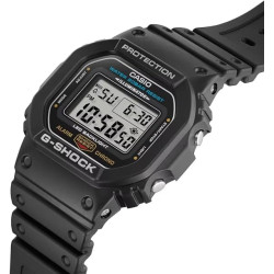 Reloj Casio G-SHOCK DW-5600UE-1ER Resistente 20 BAR