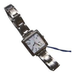 Reloj Niña Racer Acero Cuadrado Esfera Blanca con Números 23 mm 3 ATM