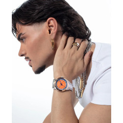 Collar Abraham Mateo de Cadena de Acero con Placa IP Dorado y Líneas Limpias