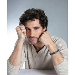 Collar de Hombre de Acero IP Gris con Cadena Ajustable y Cruz Colgante de Líneas Sobrias