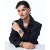 Pendiente Único Abraham Mateo de Acero IP Dorado con Cadena y Placa de Estética Limpia y Versátil